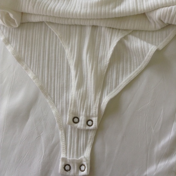 Forever 21 bodysuit - Picture 5 of 6